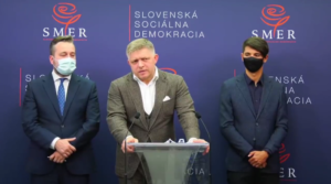 Tisková konference SMER - Fico a očkování